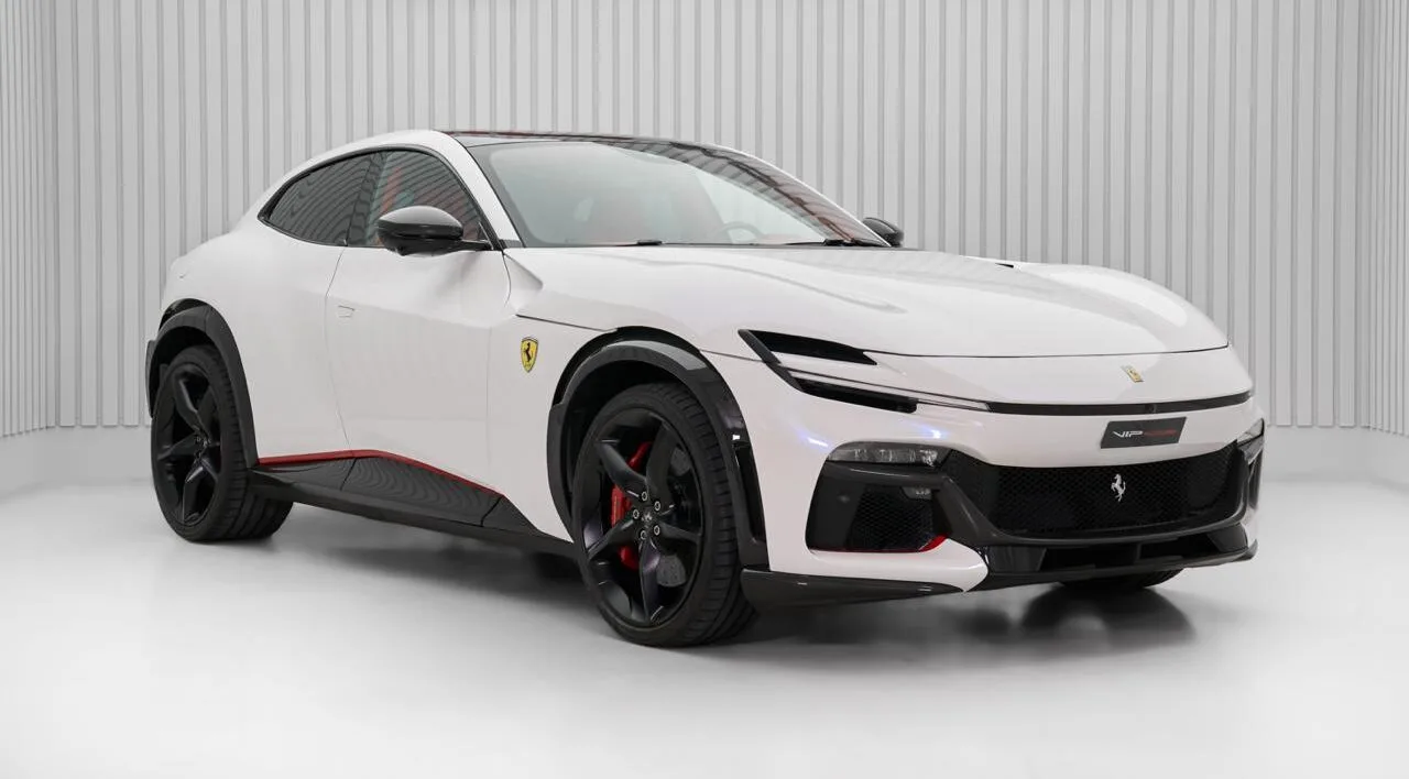 2025 Ferrari Purosangue Atelier proposée par un concessionnaire spécialisé à Dubai, Émirats arabes unis, photo principale