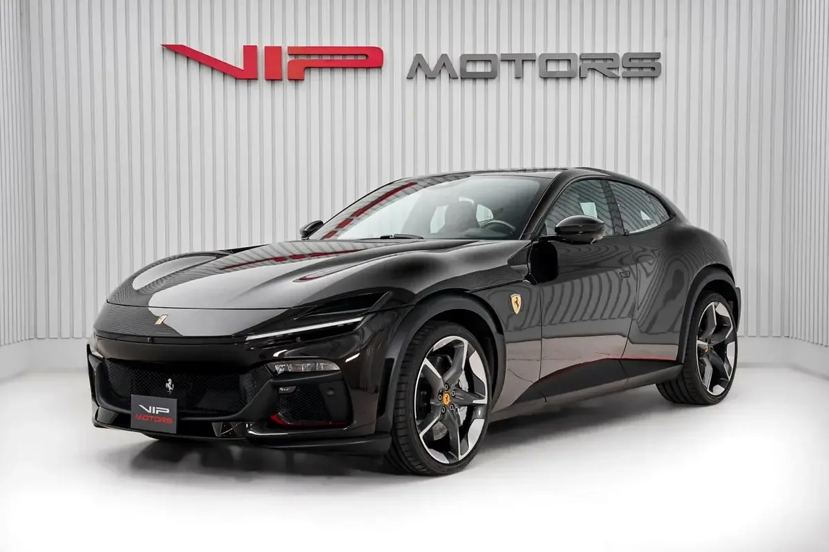 2025 Ferrari Purosangue proposta da un concessionario specializzato a Dubai, Emirati Arabi Uniti, foto principale