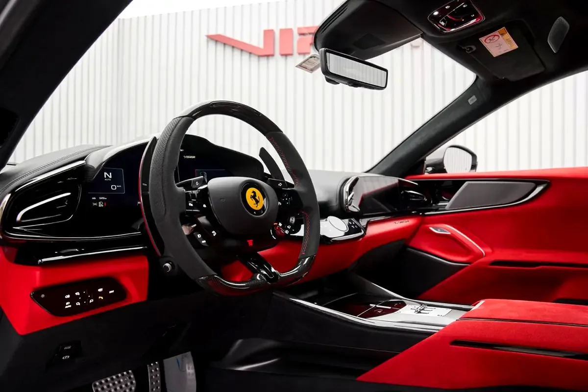 2025 Ferrari Purosangue, 10/13