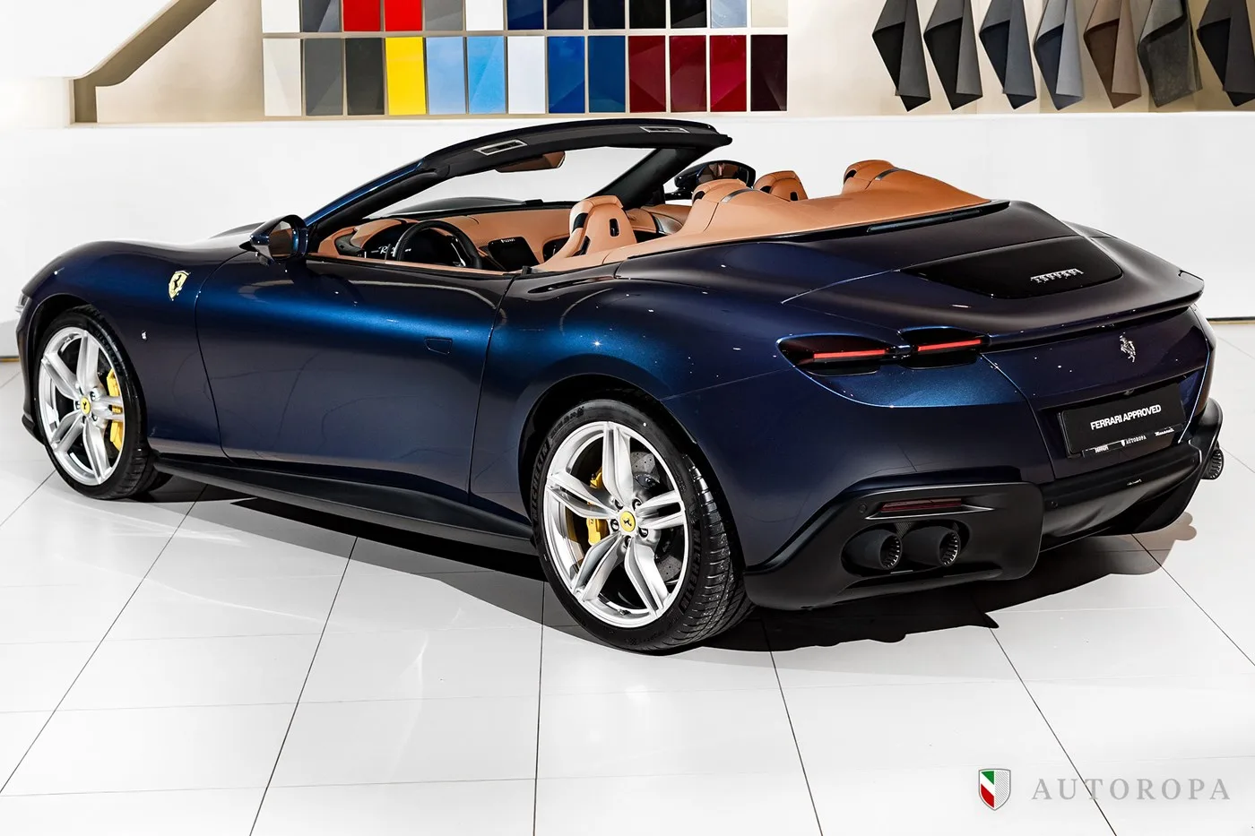 2025 Ferrari Roma Spider proposée par un concessionnaire agréé Ferrari et Maserati à Arlöv, Suède, photo 4 sur 10