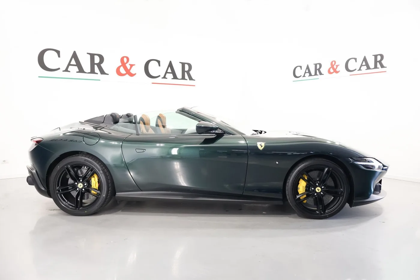 2025 Ferrari Roma Spider Atelier offered by a supercar dealer in Zibido San Giacomo, Italy, photo 5 of 25