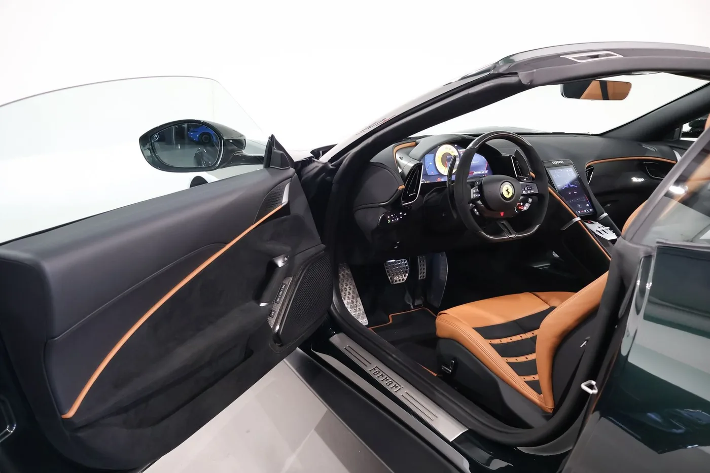 2025 Ferrari Roma Spider Atelier offered by a supercar dealer in Zibido San Giacomo, Italy, photo 9 of 25