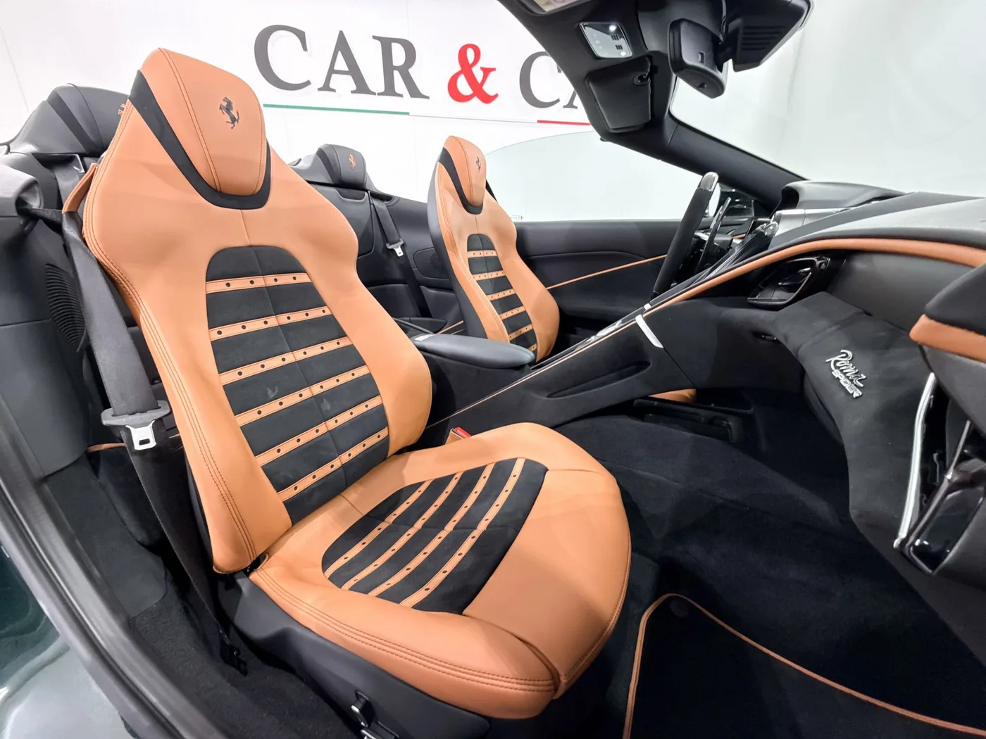 2025 Ferrari Roma Spider Atelier offered by a supercar dealer in Zibido San Giacomo, Italy, photo 25 of 25