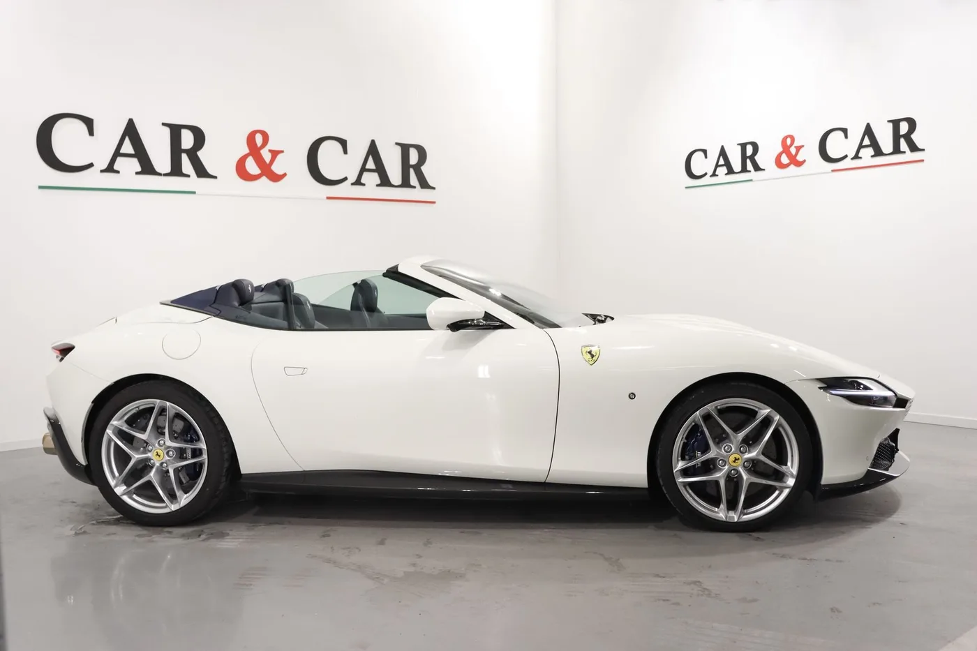2025 Ferrari Roma Spider angeboten von einem Supersportwagenhändler in Zibido San Giacomo, Italien, Foto 5 von 25