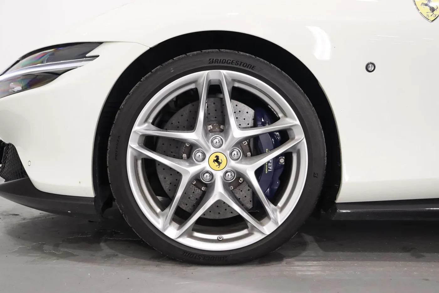 2025 Ferrari Roma Spider angeboten von einem Supersportwagenhändler in Zibido San Giacomo, Italien, Foto 7 von 25