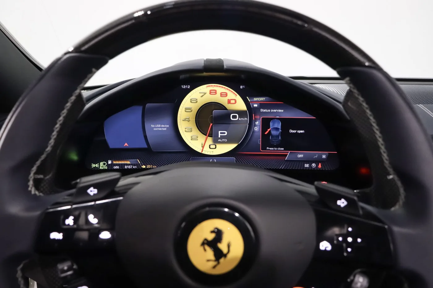 2025 Ferrari Roma Spider angeboten von einem Supersportwagenhändler in Zibido San Giacomo, Italien, Foto 19 von 25