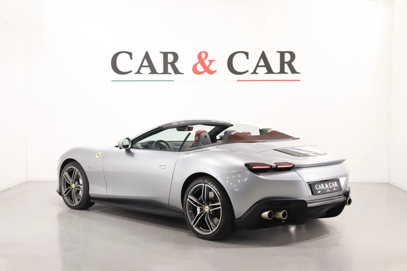 2025 Ferrari Roma Spider offered by a supercar dealer in Zibido San Giacomo, Italy, photo 2 of 18