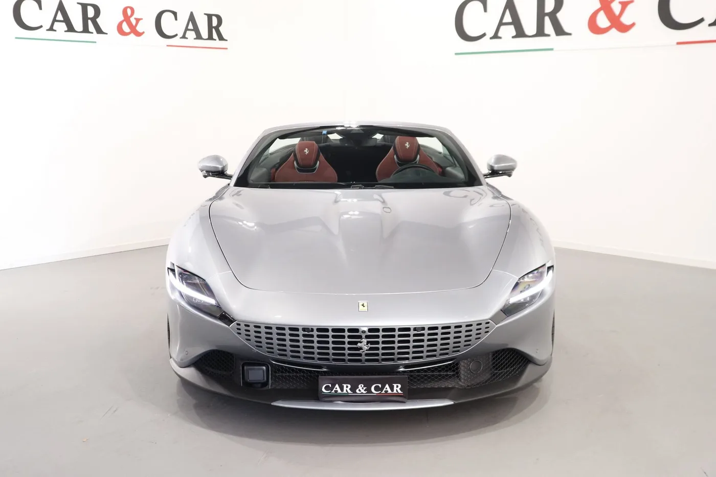 2025 Ferrari Roma Spider offered by a supercar dealer in Zibido San Giacomo, Italy, photo 3 of 18