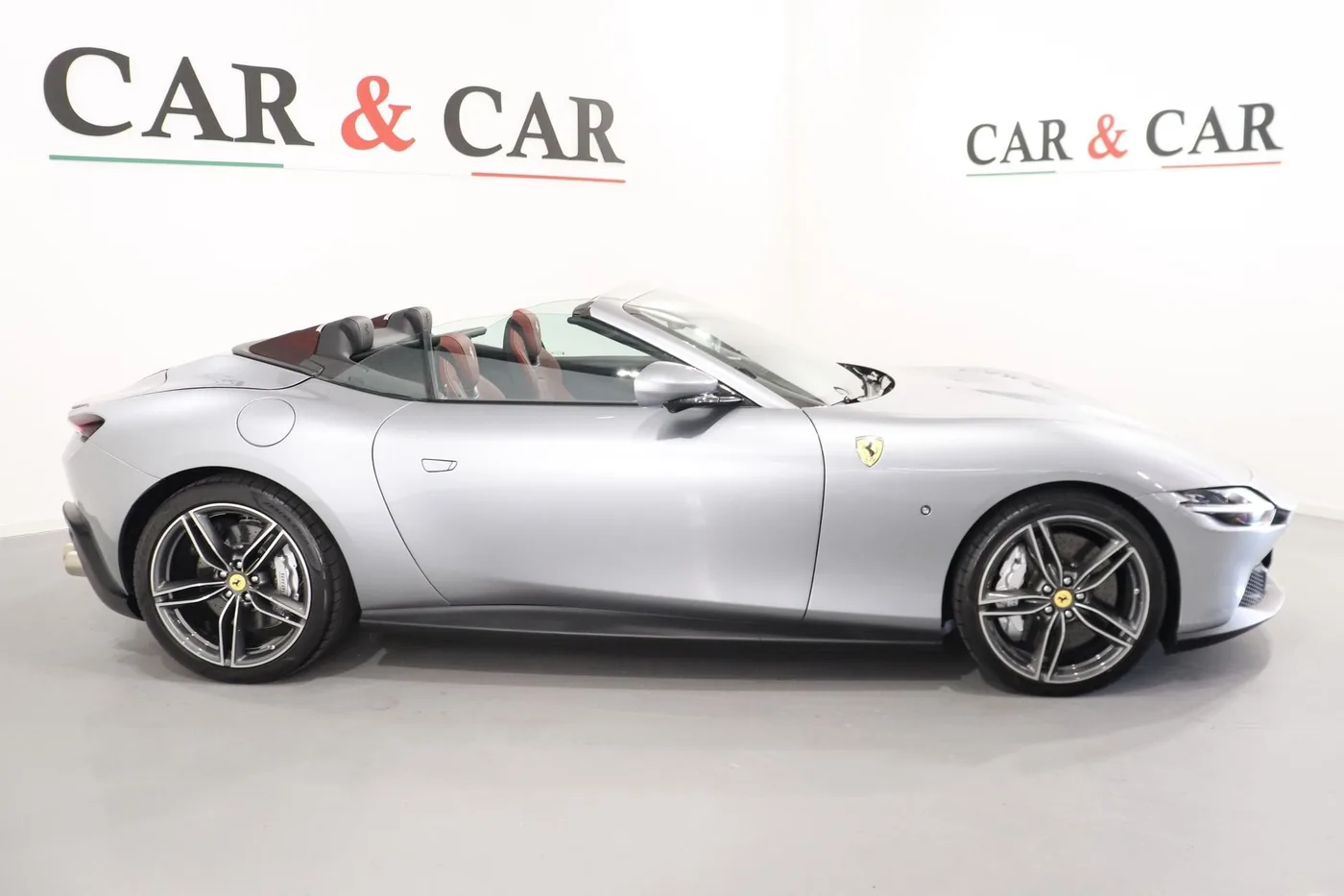 2025 Ferrari Roma Spider offered by a supercar dealer in Zibido San Giacomo, Italy, photo 5 of 18
