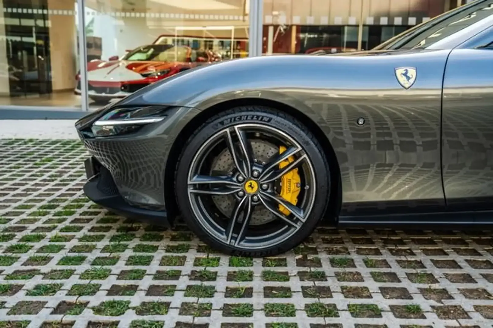 2025 Ferrari Roma Spider, 10/29