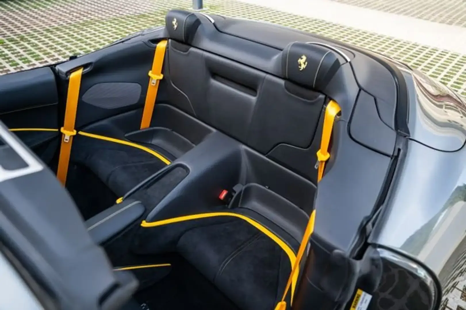 2025 Ferrari Roma Spider, 16/29
