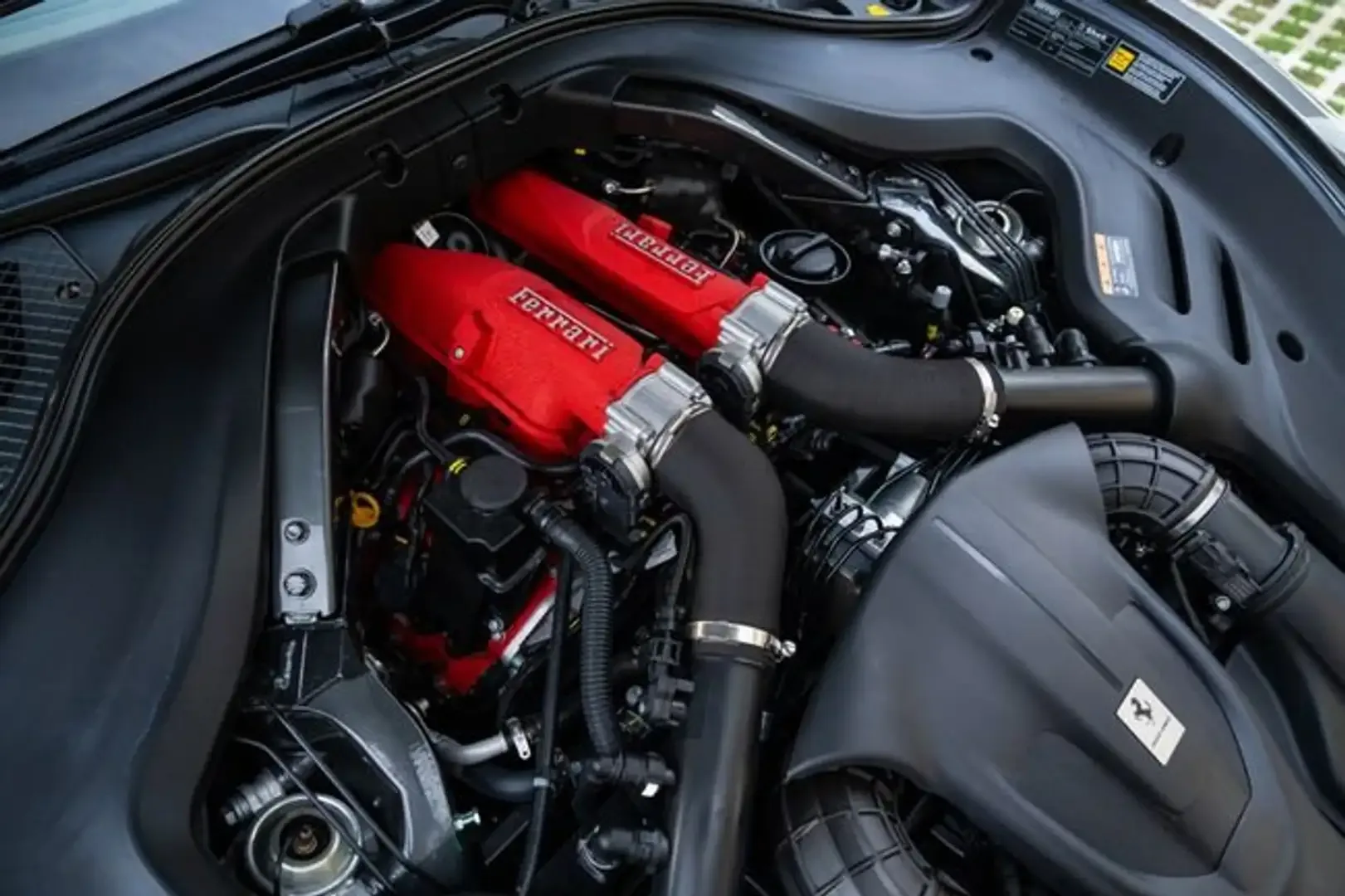 2025 Ferrari Roma Spider, 26/29