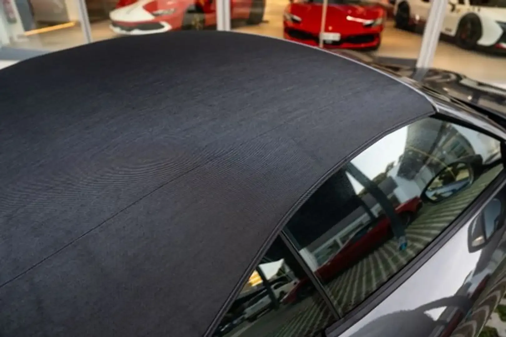 2025 Ferrari Roma Spider, 27/29