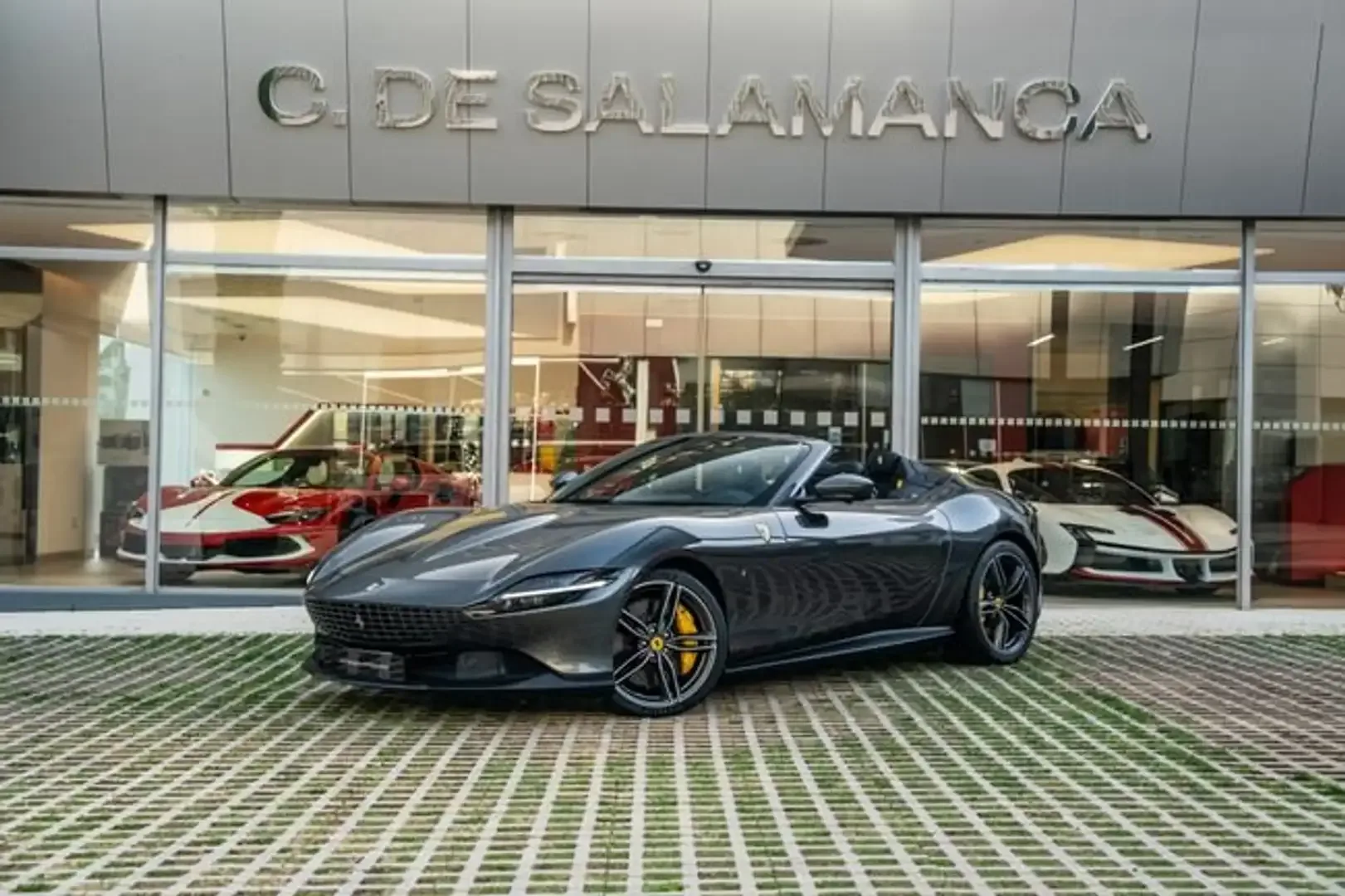 2025 Ferrari Roma Spider, 28/29