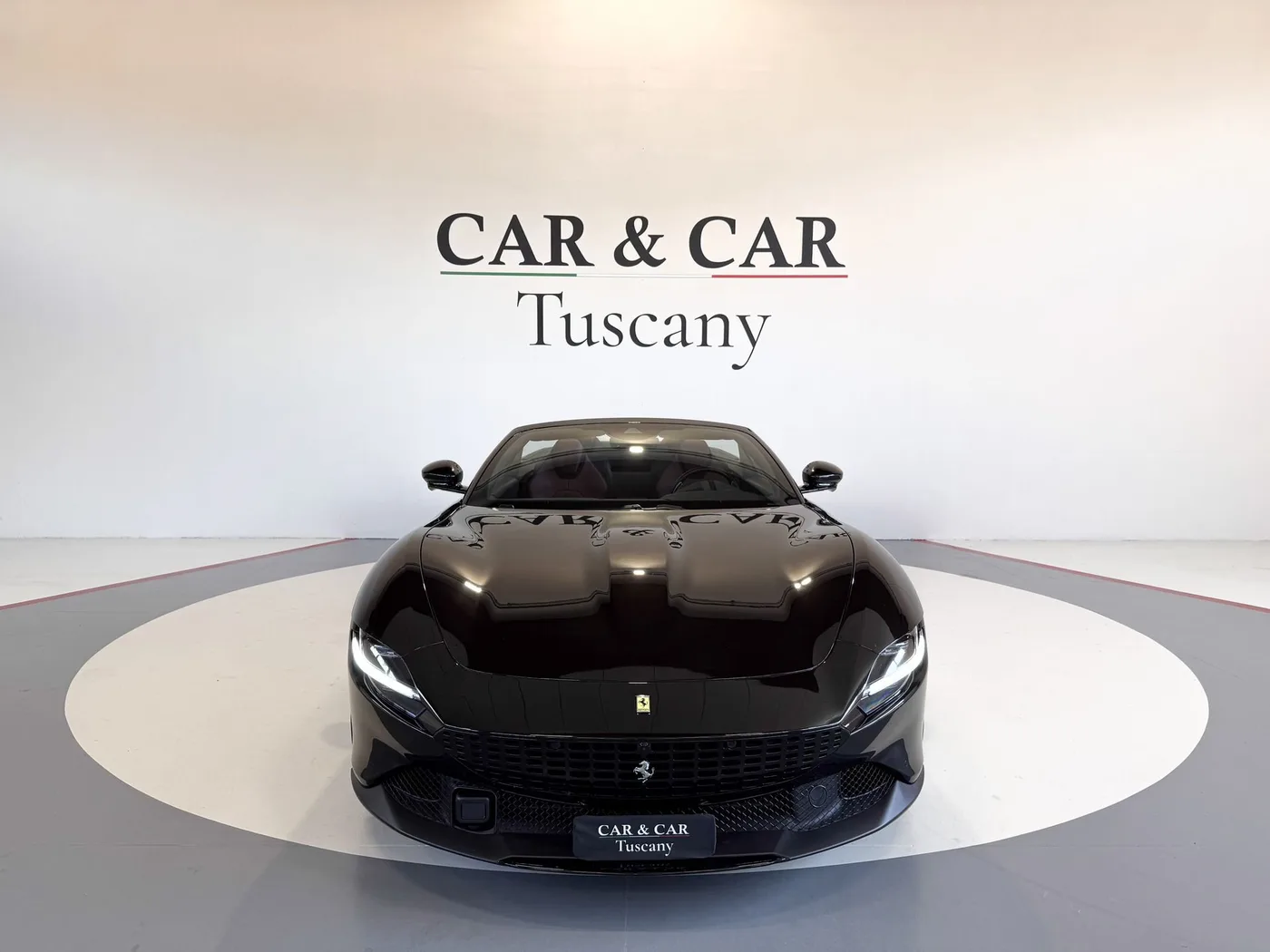 2025 Ferrari Roma Spider proposée par un concessionnaire spécialisé à Lucca, Italie, photo 3 sur 25