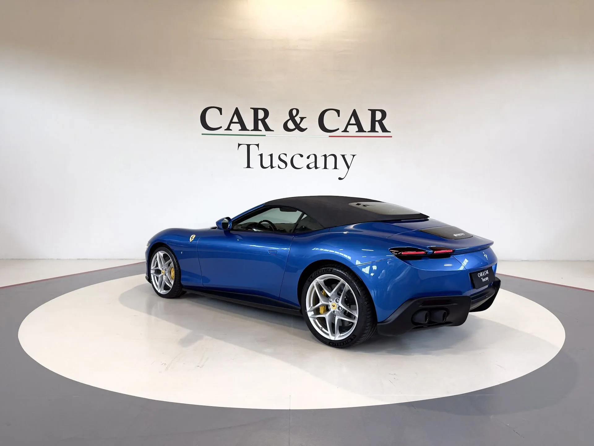 2025 Ferrari Roma Spider, 2/23