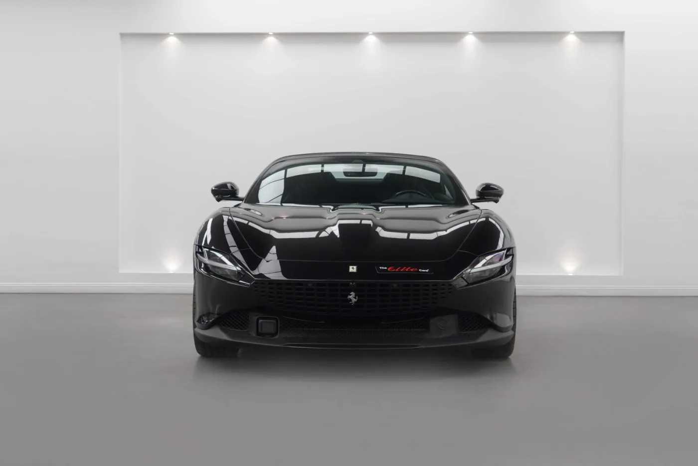 2025 Ferrari Roma Spider offered by a specialist dealer in Dubai, United Arab Emirates, photo 6 of 10