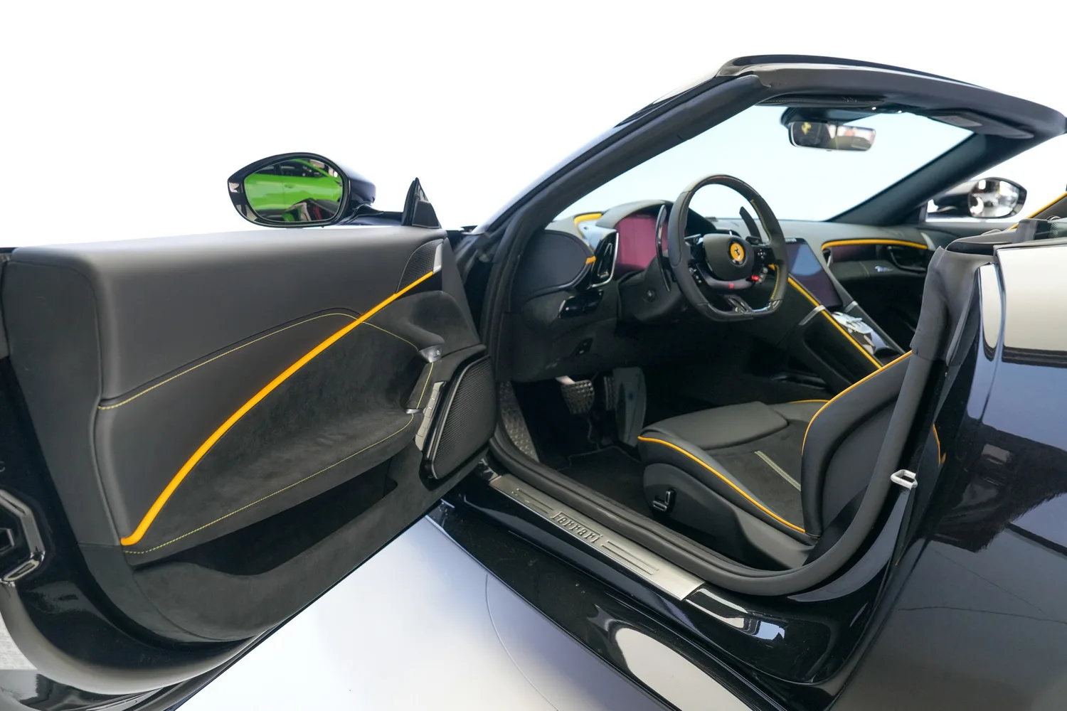 2025 Ferrari Roma Spider, 3/16