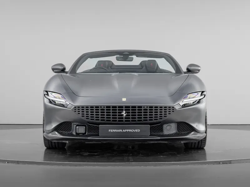 2025 Ferrari Roma Spider, 3/30