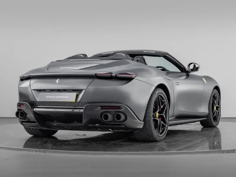 2025 Ferrari Roma Spider, 6/30