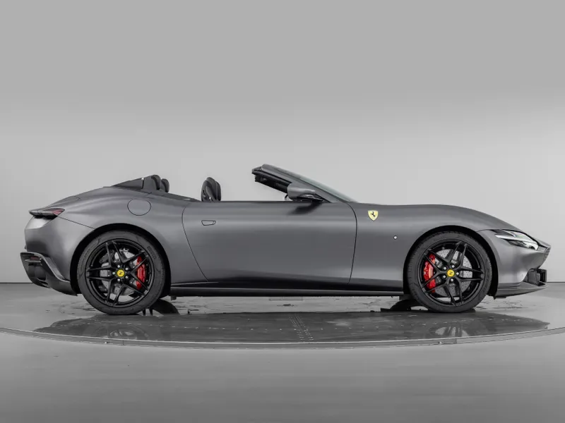 2025 Ferrari Roma Spider, 7/30