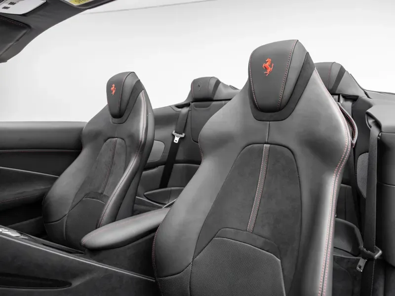 2025 Ferrari Roma Spider, 15/30