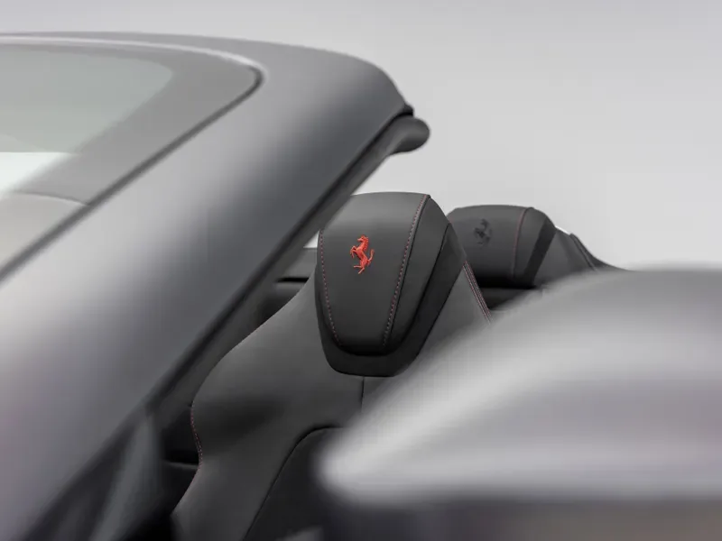 2025 Ferrari Roma Spider, 22/30