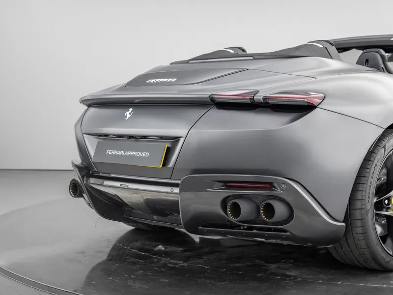 2025 Ferrari Roma Spider, 26/30