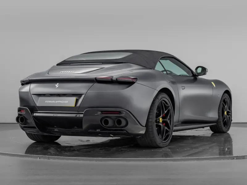 2025 Ferrari Roma Spider, 28/30