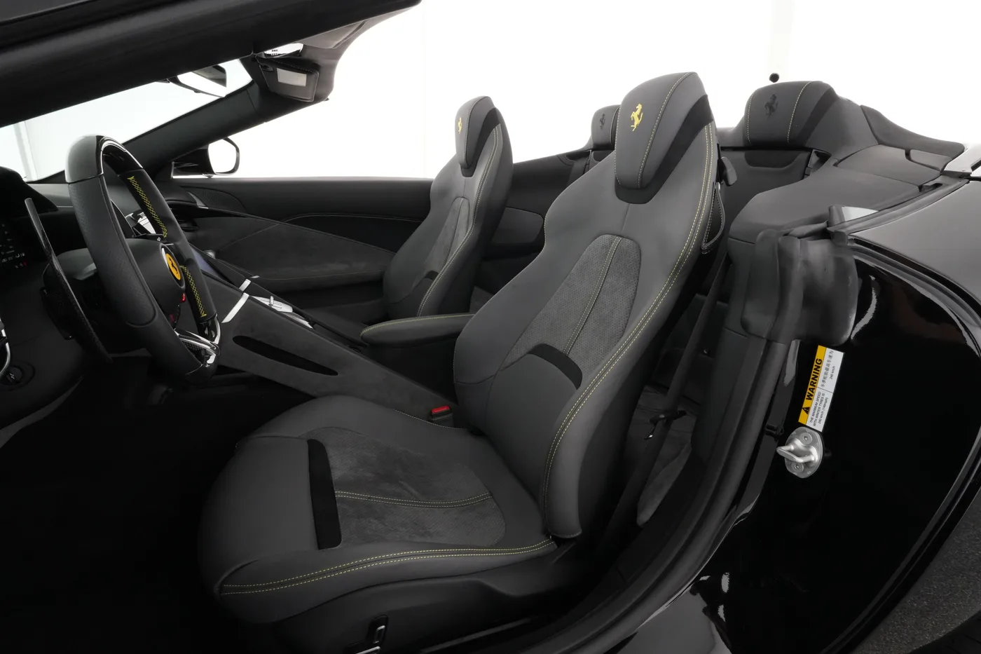 2025 Ferrari Roma Spider angeboten von einem Fachhändler in Meerbusch, Deutschland, Foto 6 von 6