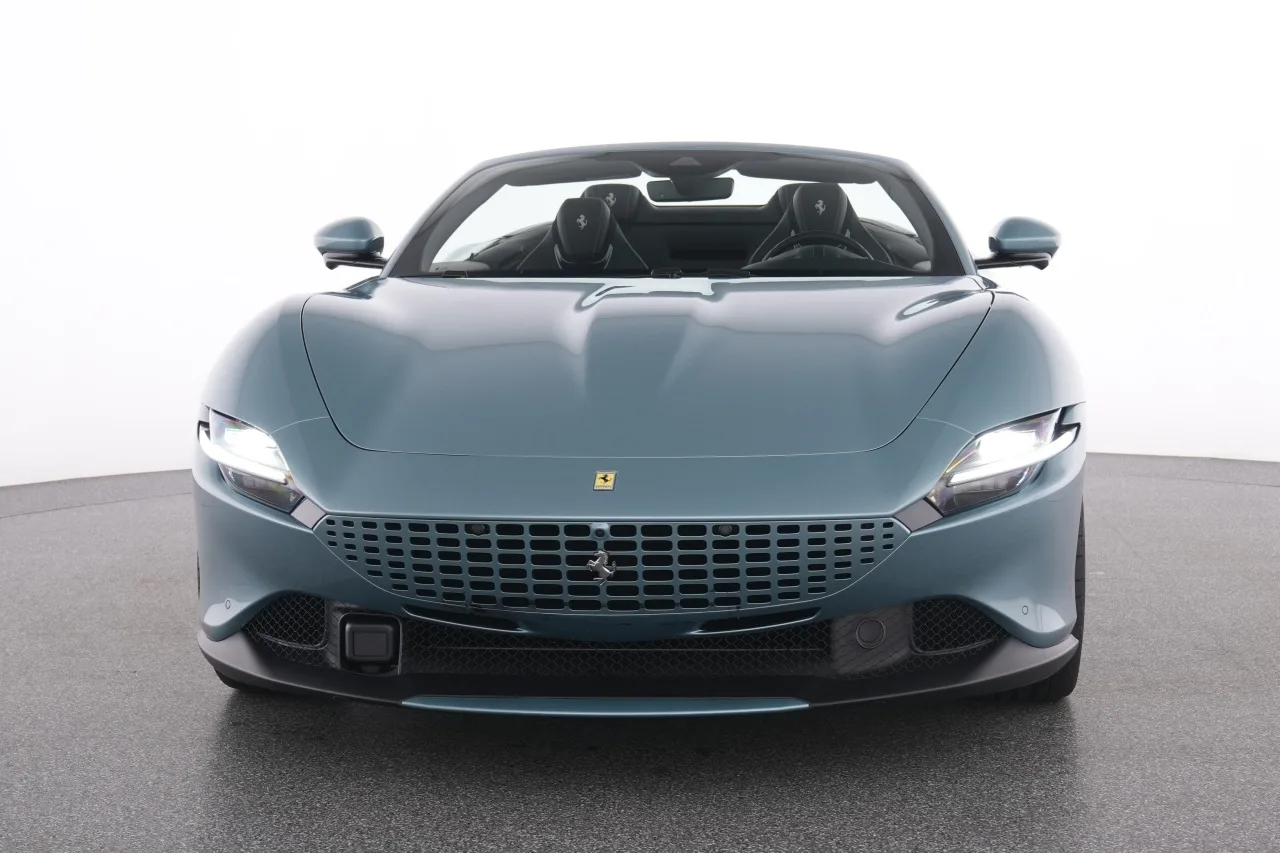 2025 Ferrari Roma Spider angeboten von einem Fachhändler in Meerbusch, Deutschland, Hauptfoto