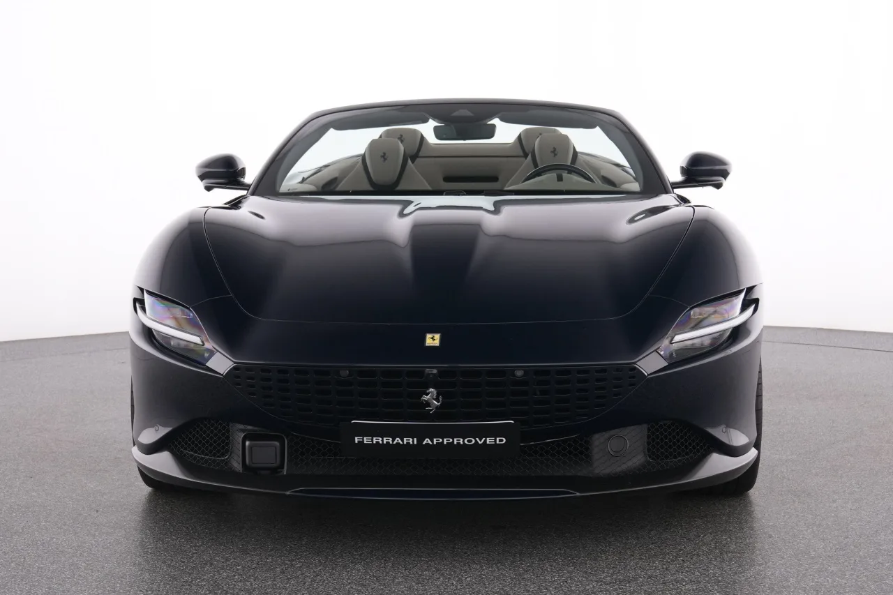 2025 Ferrari Roma Spider angeboten von einem Fachhändler in Meerbusch, Deutschland, Hauptfoto