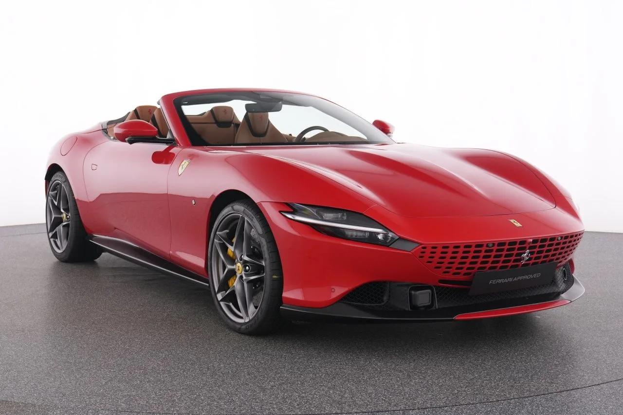 2025 Ferrari Roma Spider, 15/29