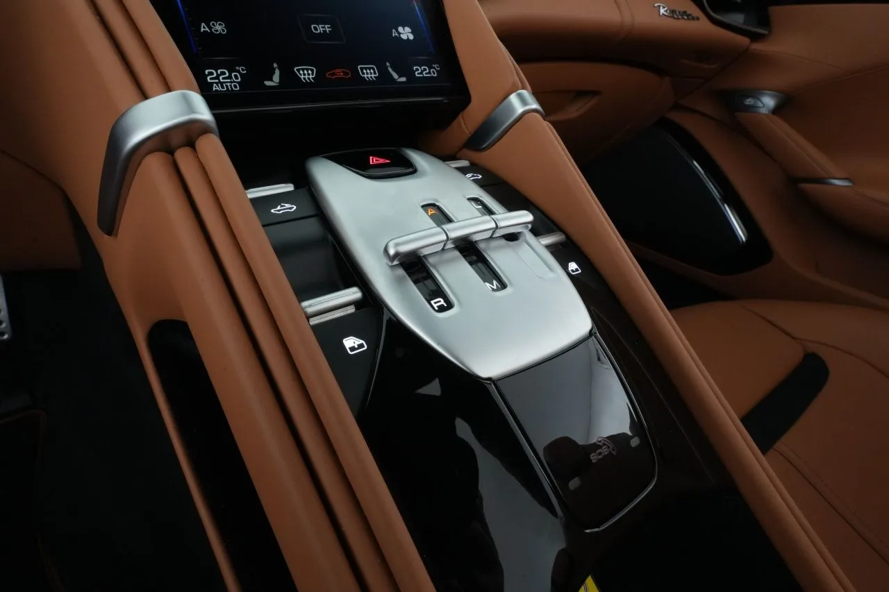2025 Ferrari Roma Spider, 20/29