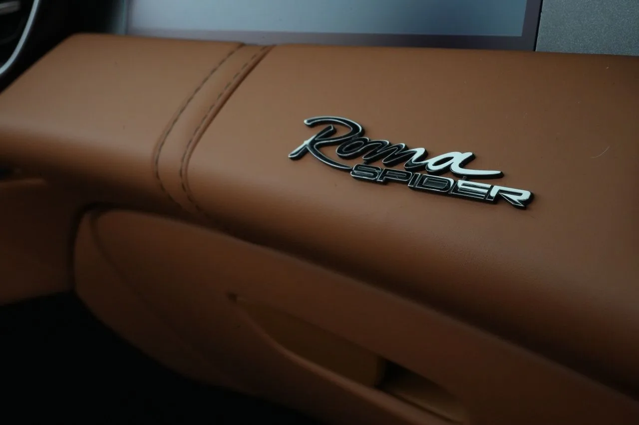 2025 Ferrari Roma Spider, 24/29