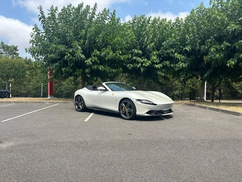 2025 Ferrari Roma Spider, 4/20