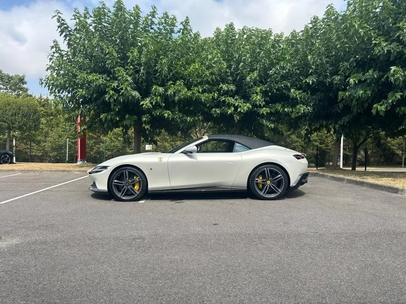 2025 Ferrari Roma Spider, 11/20