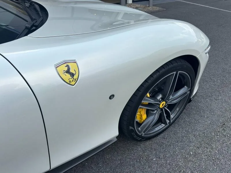 2025 Ferrari Roma Spider, 18/20
