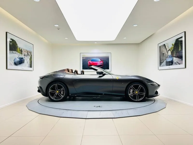 2025 Ferrari Roma Spider, 8/20