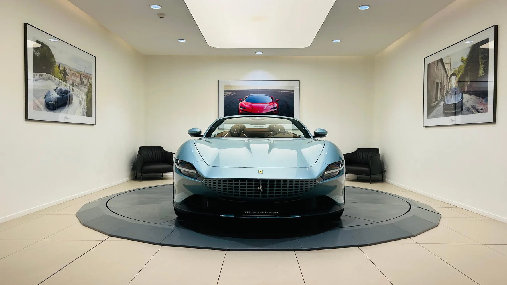 2025 Ferrari Roma Spider, 2/30