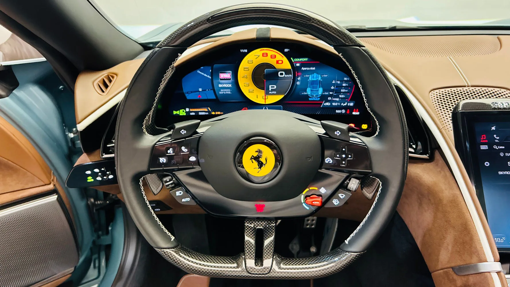 2025 Ferrari Roma Spider, 12/30