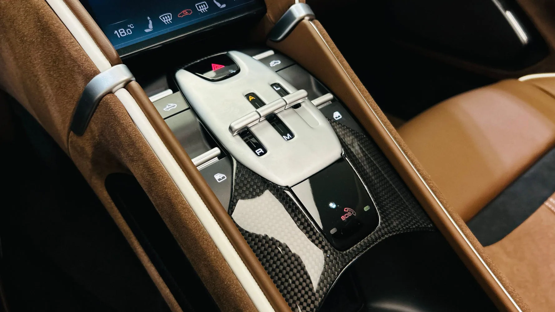 2025 Ferrari Roma Spider, 17/30