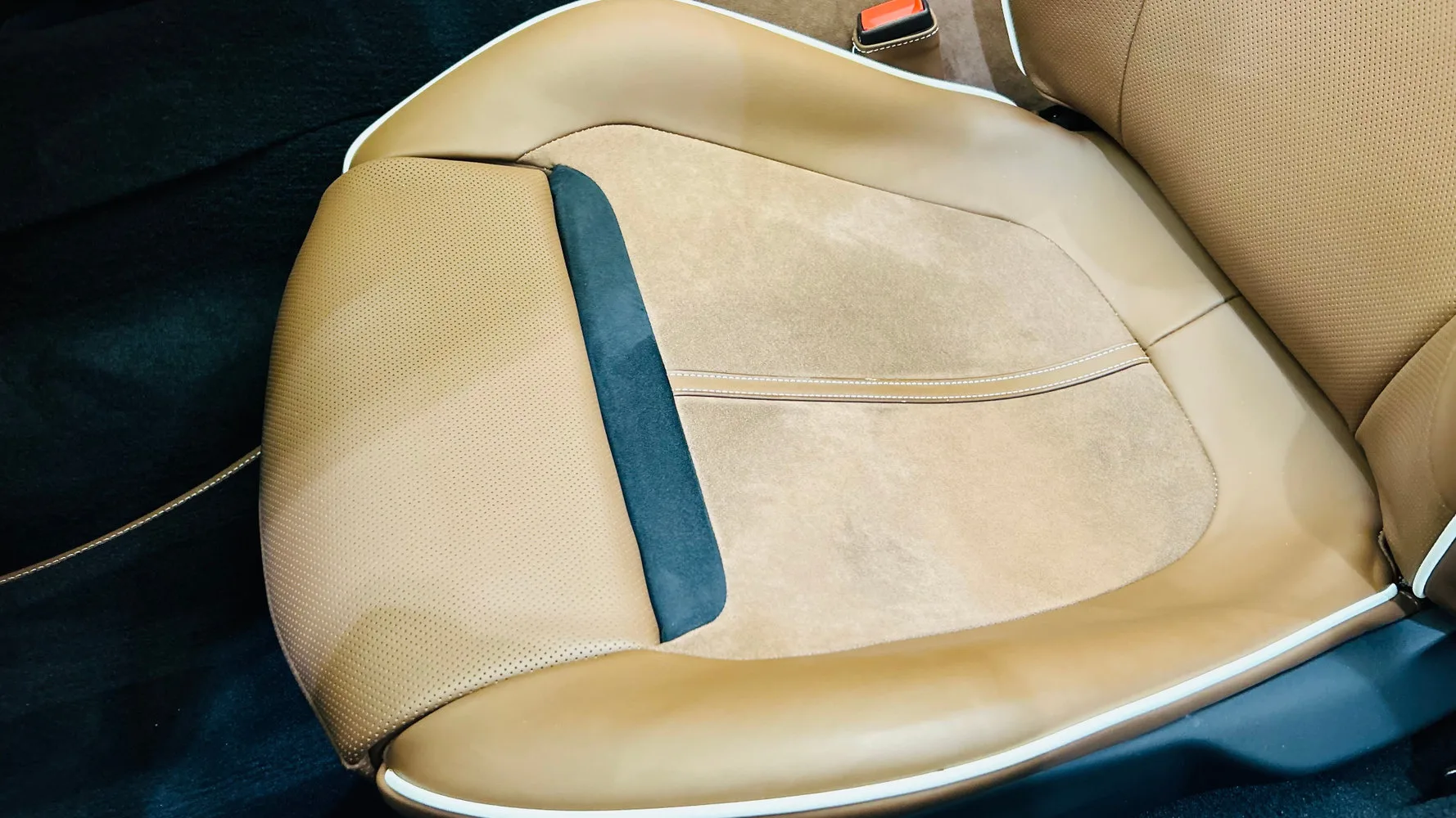 2025 Ferrari Roma Spider, 26/30