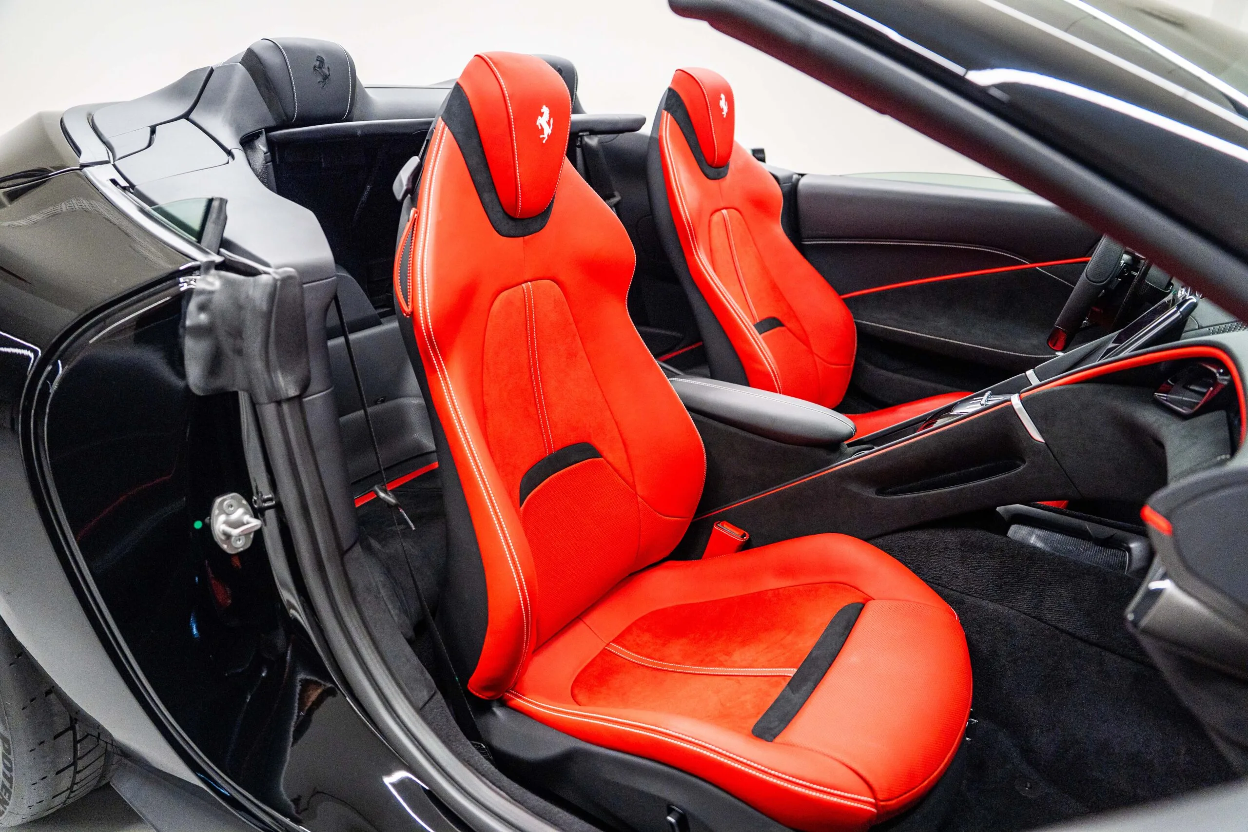 2025 Ferrari Roma Spider, 11/20