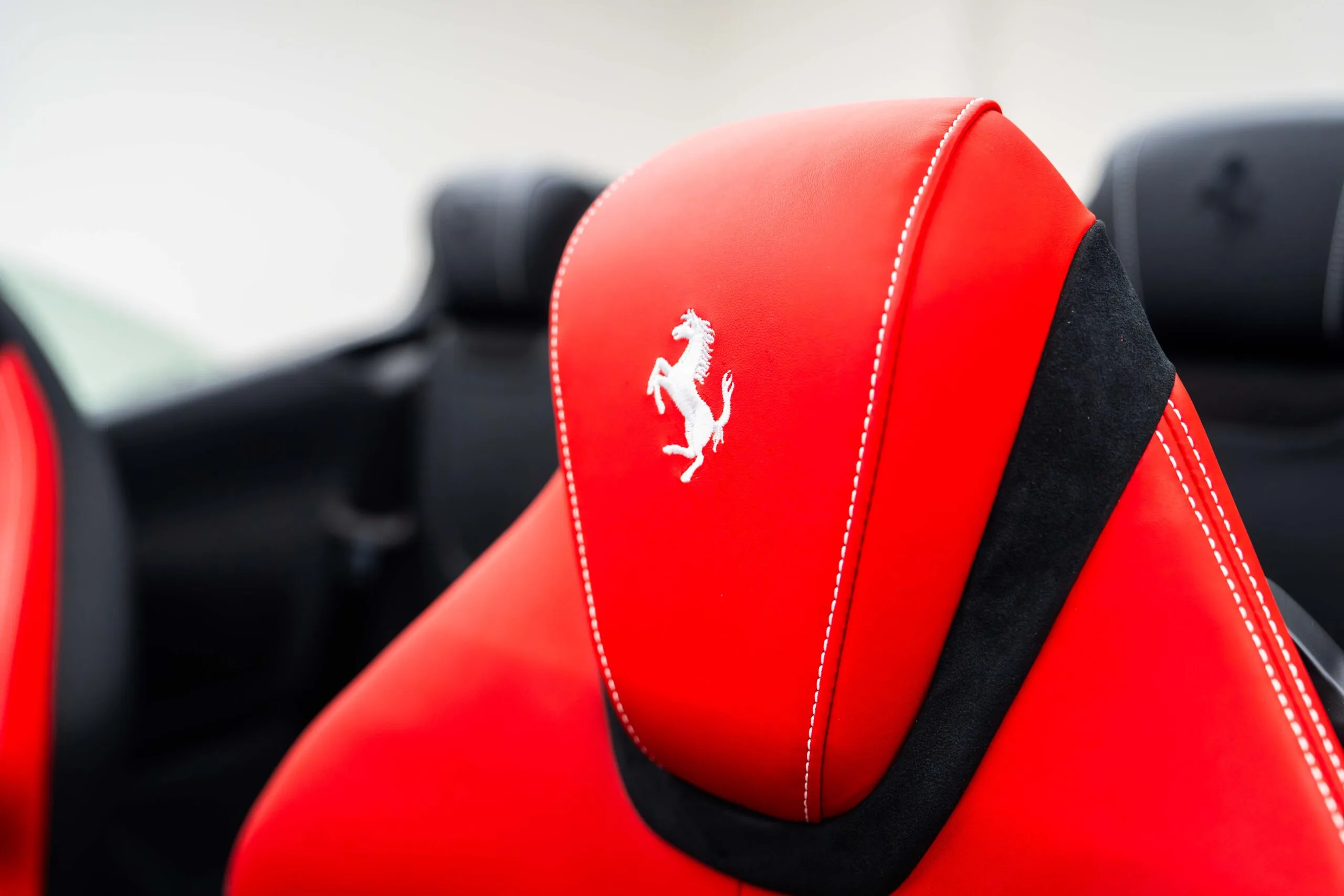 2025 Ferrari Roma Spider, 16/20