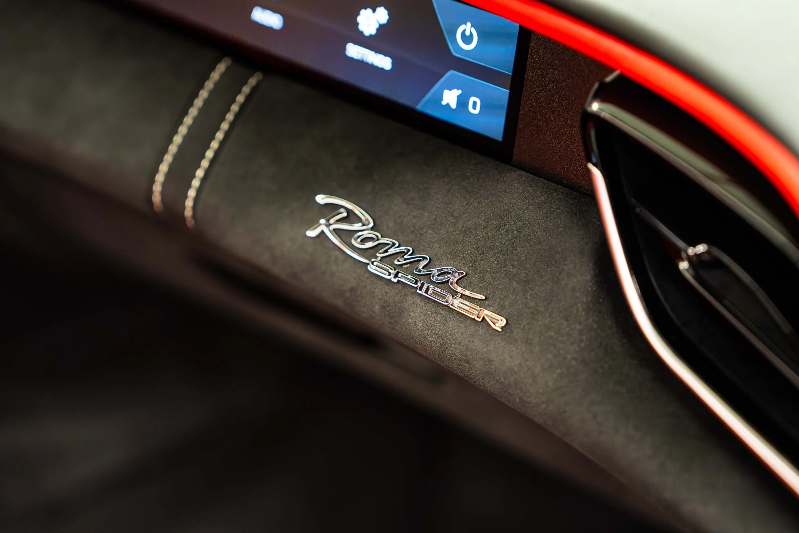 2025 Ferrari Roma Spider, 17/20