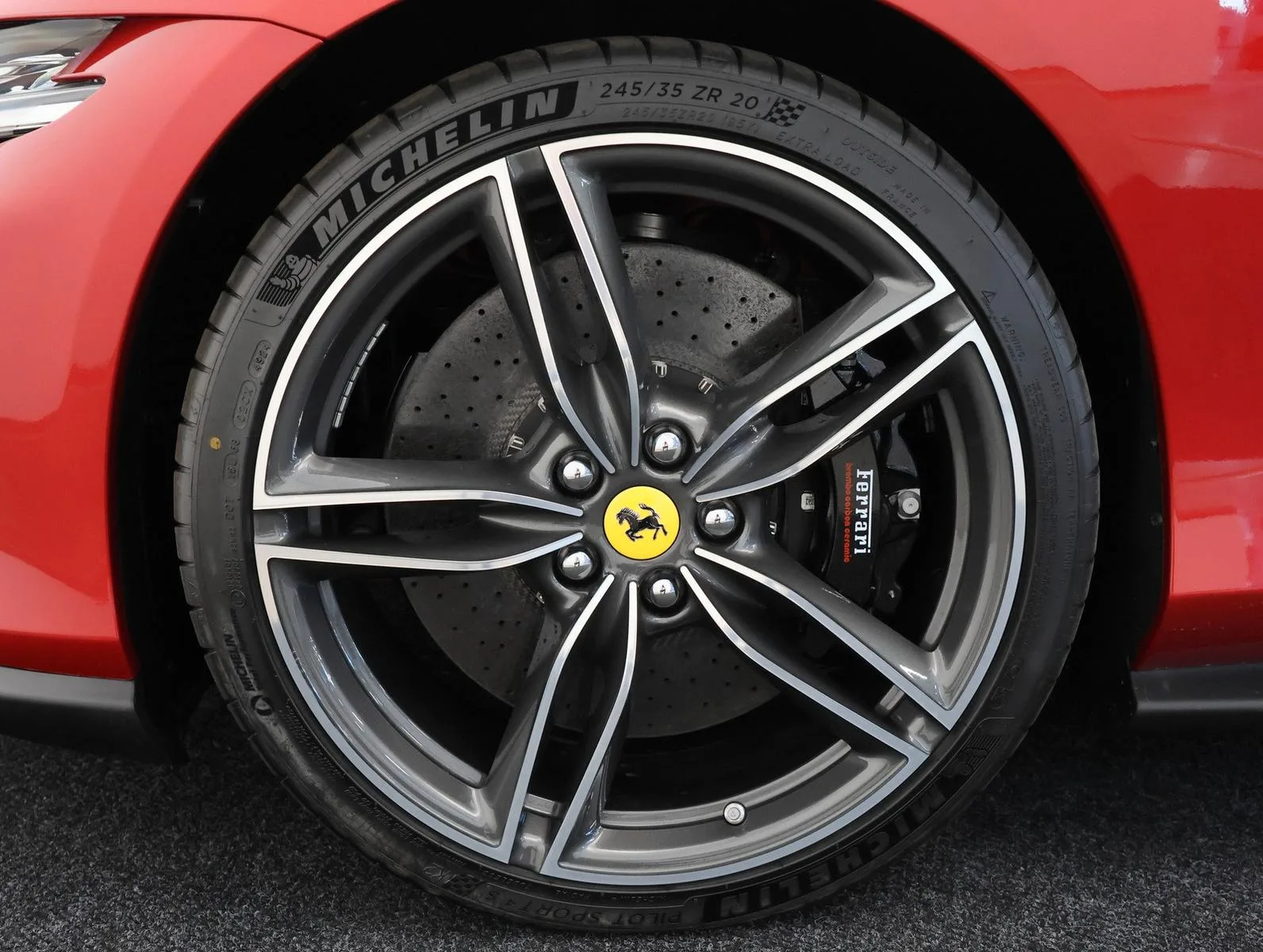 2025 Ferrari Roma Spider, 9/22