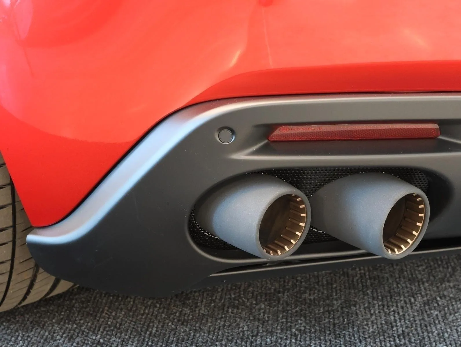 2025 Ferrari Roma Spider, 10/22