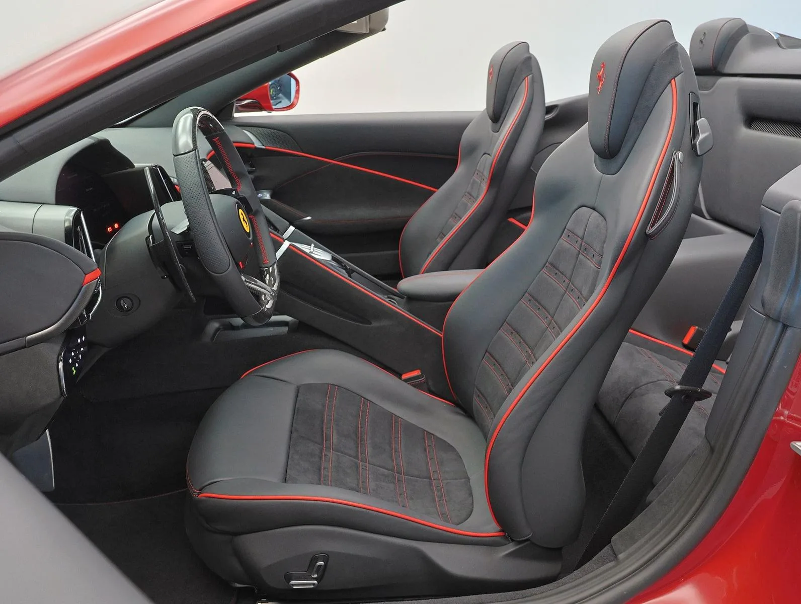2025 Ferrari Roma Spider, 18/22