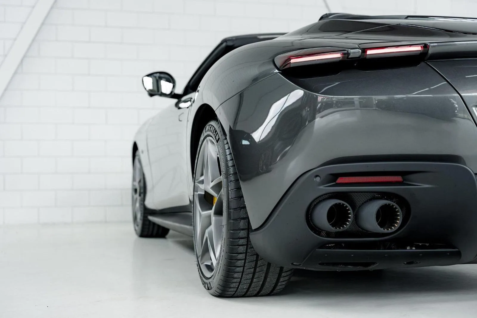 2025 Ferrari Roma Spider, 7/30